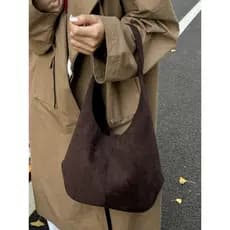 Bolsa de camurça feminina grande capacidade 2026 novo estilo outono inverno Retro um ombro criança-mãe saco Casual Commu