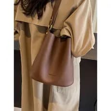Bolsa balde de grande capacidade feminina 2025 novo estilo moda Retro High-End sentido um ombro Commuter saco todos