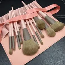 Conjunto de pincéis de maquiagem estudante barato iniciante cabelo macio sombra escova influenciador conjunto de pincéis