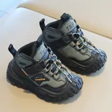 Crianças sapatos esportivos 2026 outono novo estilo meninos tênis de corrida de sola macia sapatos de bebê leve meninas