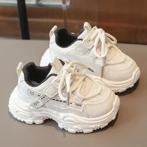 Crianças sapatos esportivos 2026 primavera outono novo estilo meninos sapatos sola macia malha do bebê respirável menina
