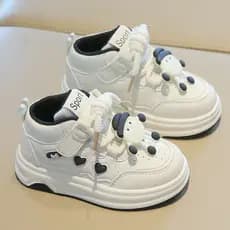 Sapatos esportivos infantis primavera outono 2026 novo estilo meninos sapatos de bebê de sola macia meninas tênis casuai
