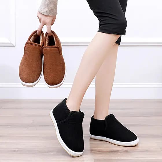 Sapatos quentes pretos femininos capa de casa pé preguiçoso sapatos de pano mulheres de meia-idade sapatos de mãe idosa