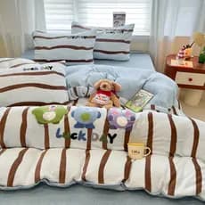 Conjunto de quatro peças de lã de leite inverno engrossado Coral velo colcha capa toalha dormitório bordado mais lã tipo