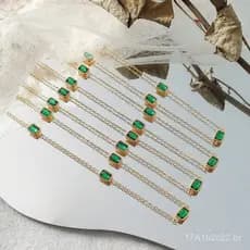 Colar de zircônia esmeralda de estilo retrô europeu e americano, luxo leve, em aço titânio banhado a ouro 18K, colar de