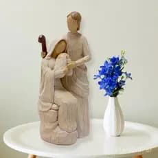 Presentes de resina para o Dia dos Pais, figuras religiosas que evocam o calor da família, ornamentos criativos que imit