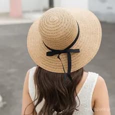 Novo chapéu de palha feminino de verão estilo coreano, com aba larga e proteção solar, versátil para férias à beira-mar