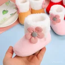 Botas de Neve Macias para Bebês Recém-nascidos Meninas Meninos com Pom Pom Sólido para Sapatos Quentes Nova Moda Confort