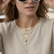 Colar feminino banhado a aço inoxidável 18K ouro não desbotado hipoalergênico zircão corrente de clavícula