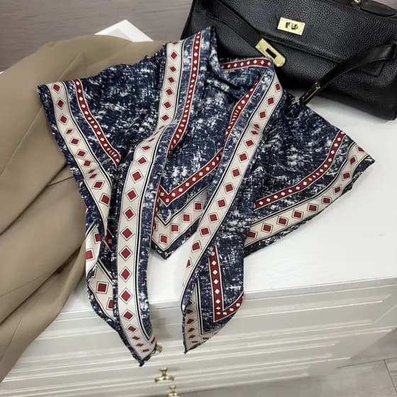 Lenço de seda cinto acessórios High-End cintura triângulo cachecol lenço fino exterior pequeno xale feminino 2025 novo e