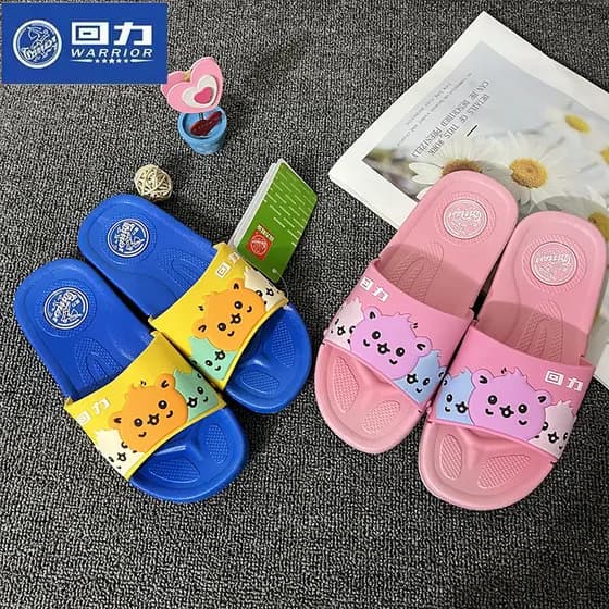 Puxar para trás chinelos crianças verão meninos meninas antiderrapante sola macia interior casa dos desenhos animados bo