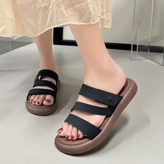 Moda sandálias chinelos mulheres verão exterior Wear 2025 novo estilo mulheres grávidas plana Flip-Flops praia Anti-desl