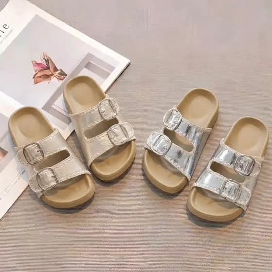 Meninas chinelos verão exterior Wear 2026 novo estilo sapatos infantis sola macia Anti-deslizamento Flip-Flops casuais m