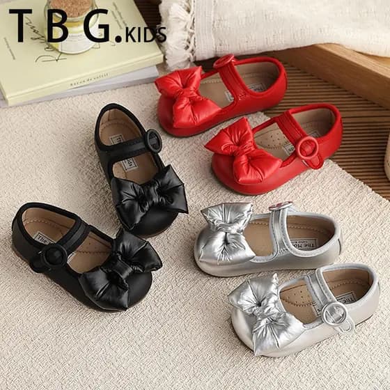 Meninas sapatos de couro 2026 primavera novo estilo crianças doce arco princesa sapatos meninas bebê estilo ocidental sa