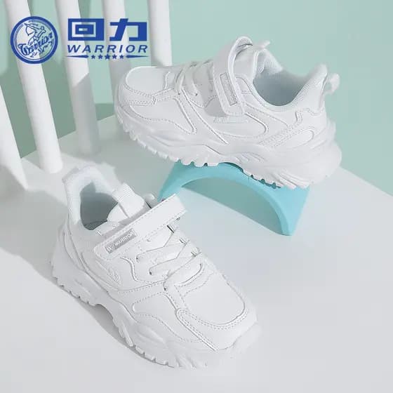 Puxar para trás sapatos infantis leves tênis de corrida 2026 primavera novos meninos All-Match sapatos esportivos menina