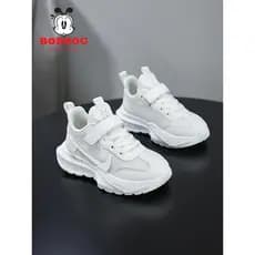 Babudou sapatos esportivos infantis 2026 primavera outono novo estilo sola macia malha infantil respirável sapatos branc