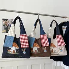 Outono novo estilo casa de cogumelo bordado bolsa de ombro de grande capacidade All-Match portátil viagem estudante saco