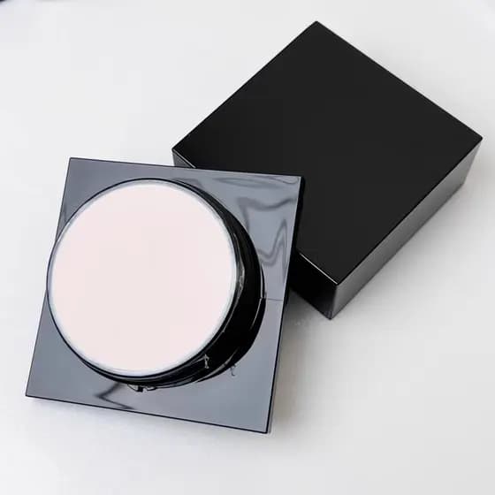 Ludan's Ovo Refogado em Pó Creme Lady Base Líquida Hidratante Corretivo de Longa Duração Pele Nutritiva 29ml n10 Nova Co