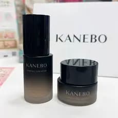 Estoque pronto kanebo Novo creme em pó de luxo Novo produto kanebo Black Bottle Foundation Creme Base líquida 30ml