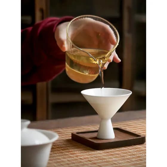 Jiutu taça artesanal xícara de chá chapéu de porcelana branca xícara de chá cheiro perfumado conjunto de chá Kung Fu sim