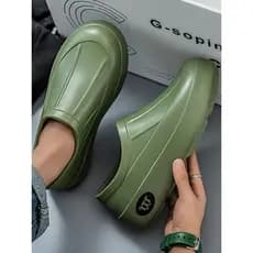 Sapatos de Chef masculinos antiderrapantes à prova de óleo verão de sola grossa médico sala de operação buraco sapatos T