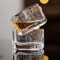 Copo de vinho branco Irregular ligeiramente bêbado vidro de cristal japonês doméstico pequeno copo de chá pessoal criati