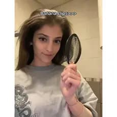 Grande clipe de Banana clipe Vertical feminino 2026 novo estilo high-End sentimento elegante torção clipe de cabelo volt