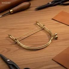 [WEI] Bolsa Clutch Com Estrutura De Metal De 15 Cm Fecho Kiss E Alça Para Aparência Elegante De Noite Bom