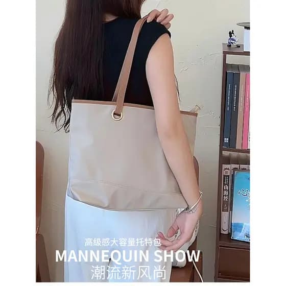 Bolsa Tote feminina 2026 novo estilo High-End sentir grande capacidade trabalho Commuter portátil bolsa de ombro náilon
