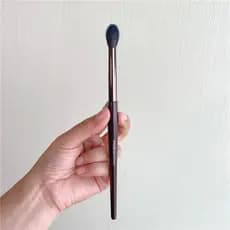Miss Qian Pincel de maquiagem. Pincel de sombra de lã frontal fina e leve Pincel de manchas Pincel de sombra de nariz Um