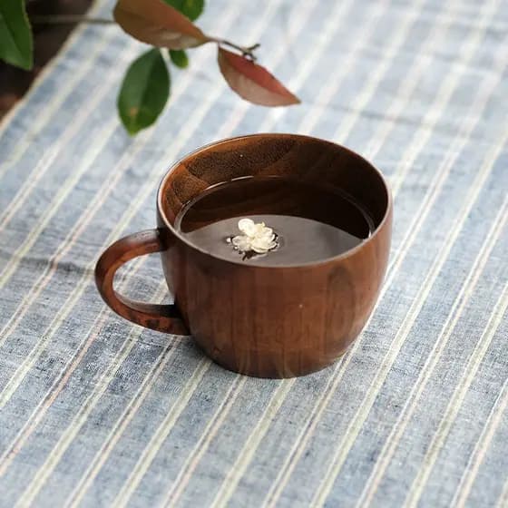Copo de madeira estilo japonês com alça Copo de água Retro Xícara de café de fundo plano Anti-escaldante Café da manhã M