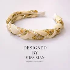 Acessórios de cabelo: Tiara coreana floral com pérolas e design torcido, adequada para crianças de 3 a 18 anos, com um v
