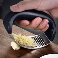 Espremedor de Alho Inox Manual Amassador e Triturador para Cozinha Fácil de Usar
