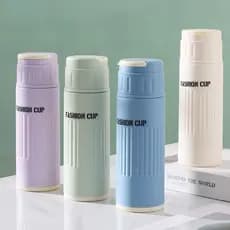 Garrafa 500ml com Vidro Interno e Plástico Texturizado Externo Design Moderno Cores Vibrantes