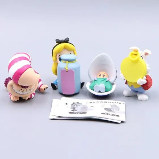 Conjunto de 4 peças de 4-5 cm com modelos de personagens de Alice no País das Maravilhas: Gato de Cheshire, Coelho Branc