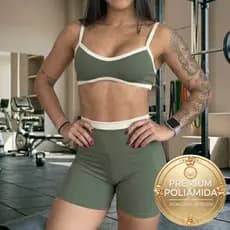 Conjunto Fitness Feminino com Top e Shorts Esportiva Perfeito para Treinos em Tecido Premium Academia