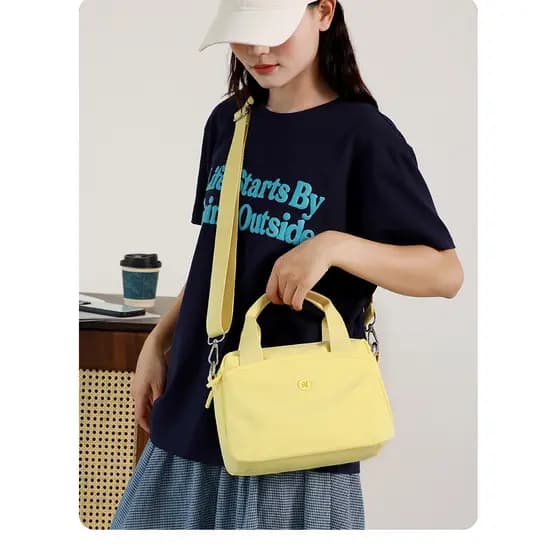 Bolsa leve feminina novo estilo Multi-camada de grande capacidade Commuter bolsa de ombro Casual náilon impermeável lona