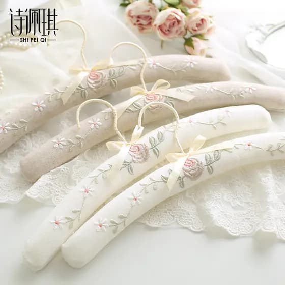Cabide de pano doméstico sem costura cabide loja de roupas casamento esponja macia tecido Rack roupas estilo europeu sup