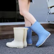 Botas de chuva militar Deng femininas antiderrapantes cozinha moda cano médio botas de chuva desodorante à prova d'água