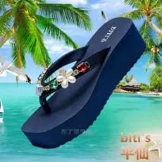 Vietnam Pingxian novo estilo feminino Flip-Flops mão-com contas de salto médio sandálias de praia de sola grossa na moda