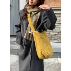 Luself estilo próprio camélia macio fofo de um ombro saco do mensageiro outono inverno novo estilo balde saco High-End s