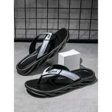 Chinelos masculinos 2026 novo estilo na moda chinelos pretos flip-flops exterior Wear verão masculino Anti-S