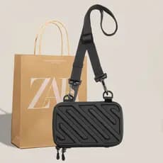 2026 verão novo estilo na moda bolsa masculina preto caixa dura tipo pequeno quadrado saco Casual moda masculina ombro s