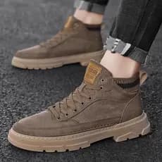 Sapatos masculinos verão 2026 novo estilo masculino na moda Casual Mid-Top sapatos de couro marrom estilo britânico maca