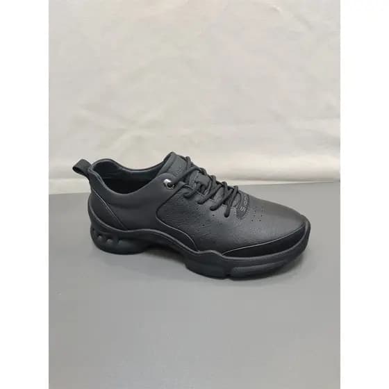 Sapatos masculinos 2026 primavera novo estilo na moda britânico coreano sapatos casuais couro genuíno leve All-Match mas
