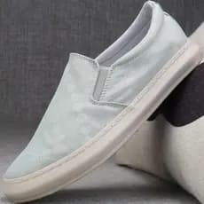 Sapatos de um Pedal sapatos masculinos na moda verão sapatos masculinos 2026 novo estilo respirável fino Casual Ultra-le