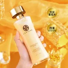 Lucilan Retinol Fabricante de Água Luminosa Tik Tok Produto Quente Iluminar o Tom da Pele Hidratante 228ml Adequado para