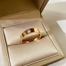 Não desbota influenciador luz luxo diamante-cravejado 18k anel ins High-End masculino feminino titânio aço casal anel mo