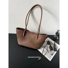 Bolsa de tecido à mão feminina novo estilo bolsa de ombro preta nas axilas bolsa de grande capacidade bolsa de viagem sa