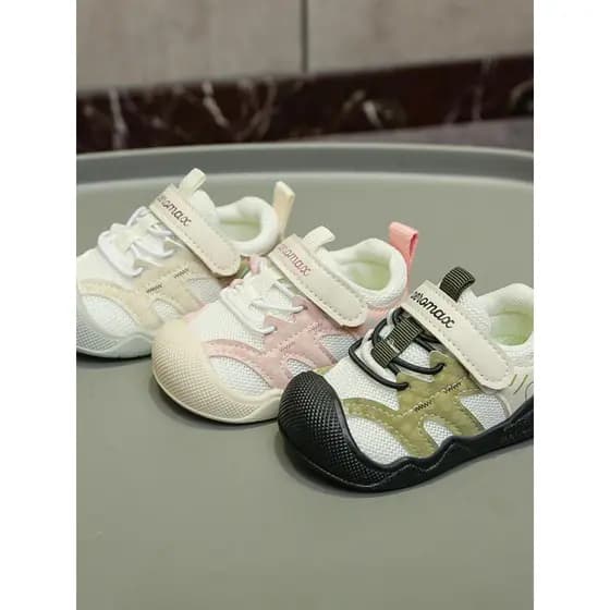Sandálias femininas 2026 novo estilo respirável verão estilo fino sapatos infantis da moda adequados para meninas bebês